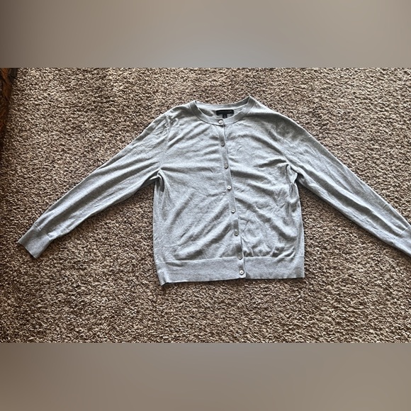 Banana Republic Gray Medium Sweater Button Front Cardigan EUC - Picture 2 of 7
